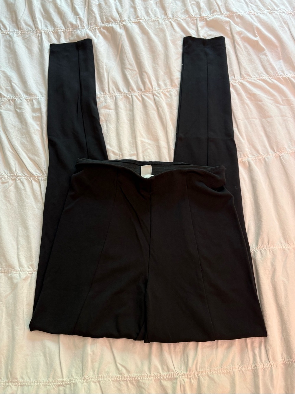 H&M Basics Straight Leg Pant 🖤